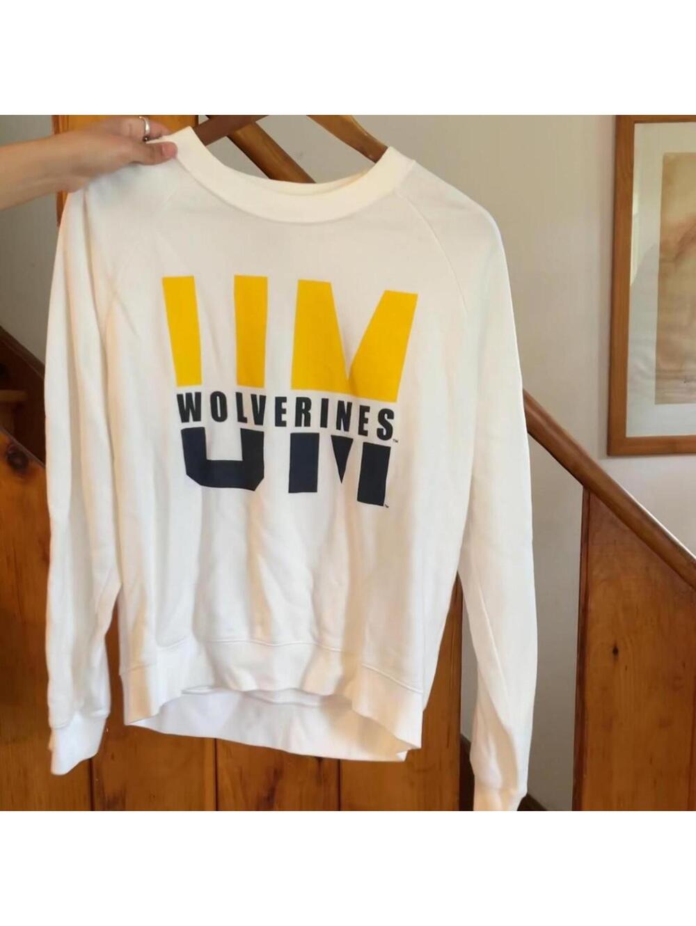 University of Michigan Wolverines white crewneck. tailgate size Size M
